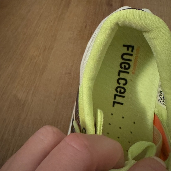 New balance fuel cell - Picture 5 of 5